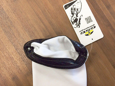 No Logo Super Roubaix Cycling Knee Warmers in White by GSG