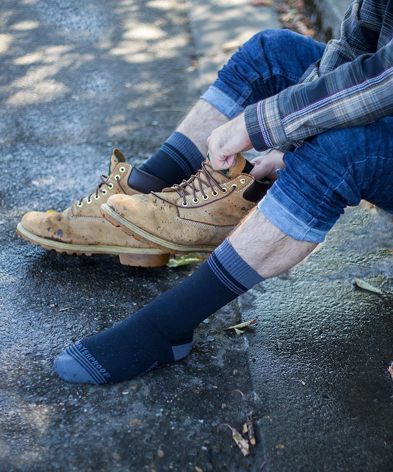 Crosspoint Waterproof Crew Socks Black/Grey Showers Pass